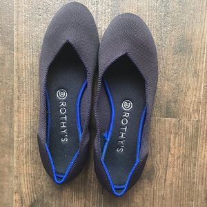 Rothy’s cap toe shoe